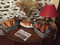 Chambres d'Hôtes Au Clos du Lit - Breakfast