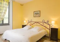Mas Montluzia Hotels in Cascastel-des-Corbières
