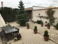 Hotel y Apartamentos la Casa Rural Hotels in Chinchon