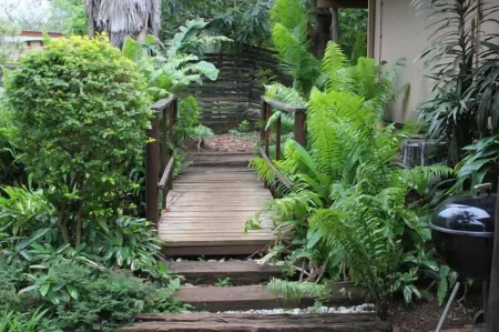 Hlulala Guest House Отели рядом с достопримечательностью «Thanda Safari - Private Game Reserve»