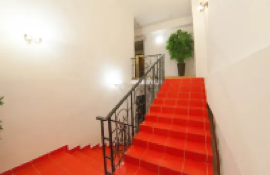 Red Hotel