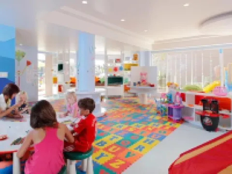 卡塔塔尼度假村旗下-綠葉海濱酒店 達瓜巴酒店