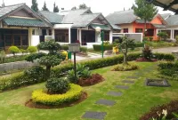 4Br Villa Lotus Puncak  Blok D-03 Hotels in Sindangjaya