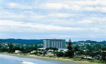 Ramada Suites by Wyndham Nautilus Orewa