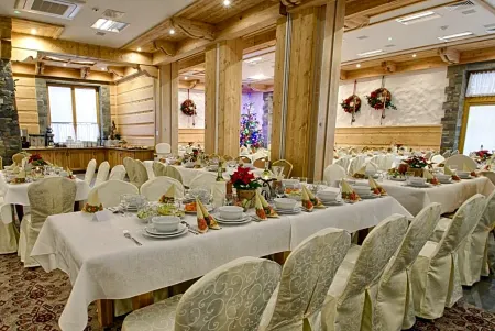 Hotel Toporów Отели в г. Бялка-Татшаньска