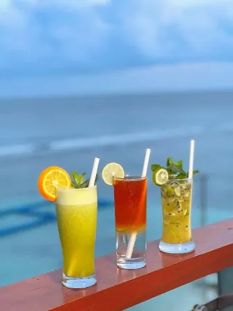 Acacia Beach Hotel Отели рядом с достопримечательностью «Ocean Junkies Dive Centre»