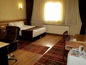 Birlik Sahin Hotel