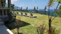 Calm Sorento Hotels in Glacis