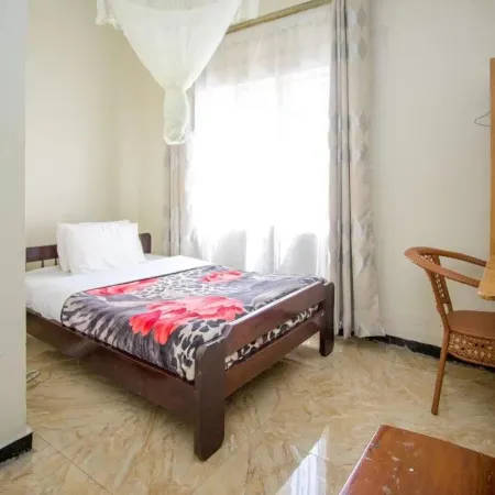 Jinja Safari Hotel