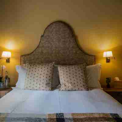 The Horse and Groom Inn Rooms