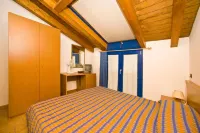 Hotel Il Canneto Hotels in Brusimpiano