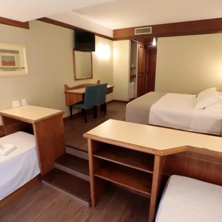 Tri Hotel