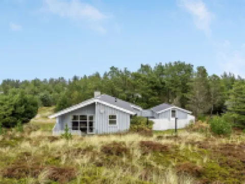 "Tino" - 900m from the Sea