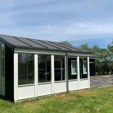 "Patrice" - 2km from the Sea