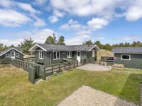 "Absolon" - 1.5km from the Sea - 4-Star