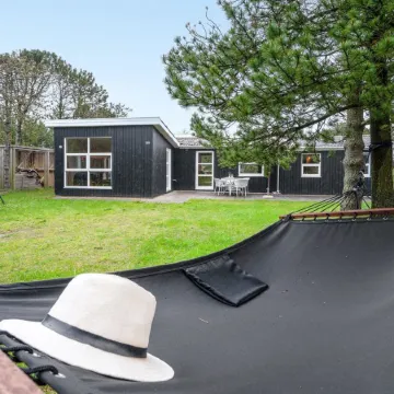 "Eroll" - 1.8km from the Sea