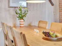 "Jaskirt" - 125m from the Sea