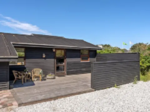 "Grubbe" - 600m from the Sea