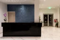 Flora Hotel Apartments - Kylpyammeita