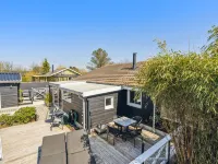 "Anisa" - 400m from the Sea Hotels in Haderslev
