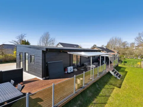 "Thorlaf" - 200m from the Sea