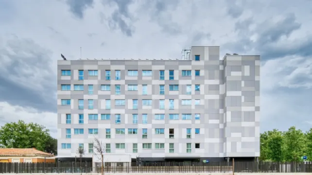 Holiday Inn Express MADRID - AIRPORT by IHG