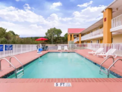 Days Inn by Wyndham Trenton Hotels in Dade County