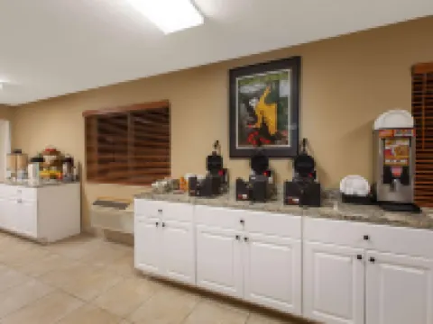 AmericInn by Wyndham Petoskey Hotels in Petoskey