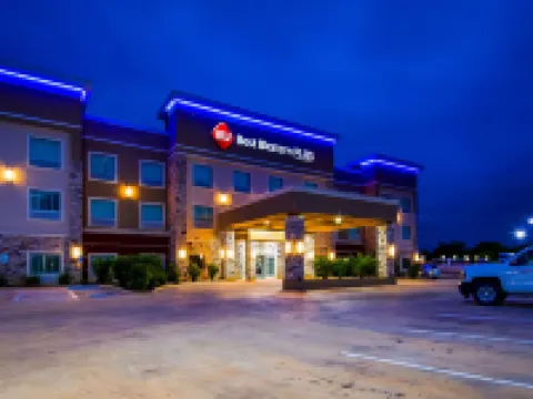 Best Western Plus Dilley Inn  Suites Hotels in Dilley