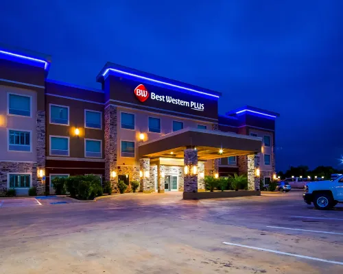 Best Western Plus Dilley Inn  Suites Hotels in Dilley