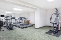 Ramada by Wyndham Macon - Gym
