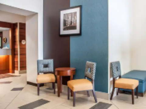 Comfort Inn & Suites Hamburg - Buffalo South Hotels in Hamburg