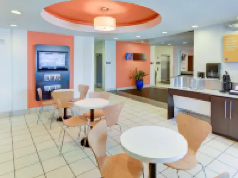 Motel 6 Roanoke, TX - Northlake - Speedway Hoteles en Northlake