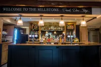 The Millstone, Mellor - Baarit