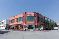 Night Queen Hotel (Kota Warisan)