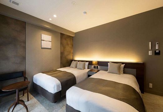 1. 호텔 신포인 오..