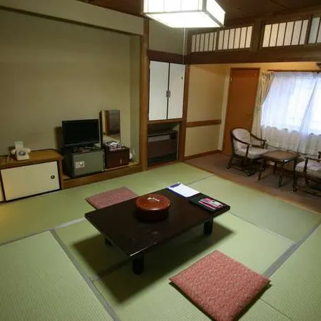 Tsurumakisou