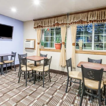 Super 8 by Wyndham Johnstown/Gloversville