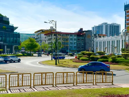 Valley Hotel Отели рядом с достопримечательностью «1 Borneo Tower B Condominium»