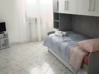 B&B A Casa di Anto Eboli parcheggio gratuito è a pochi minuti dal Palasele Hotel a Eboli