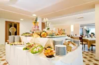 韋西利亞宮殿飯店 - 早餐