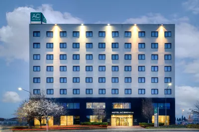 AC Hotel Brescia Hotels near Borgo Wuhrer