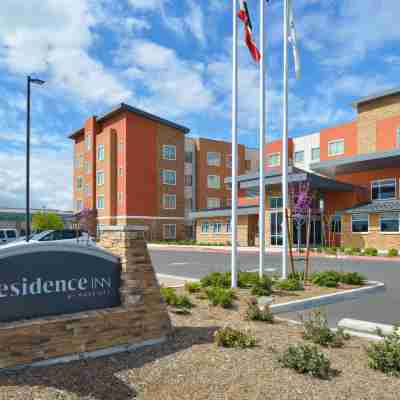 Residence Inn Visalia Hotel Exterior