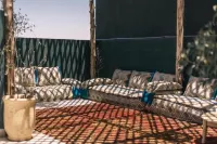 The Kozyhome Hotels in Tarmigte