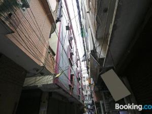 Hotel Raaso Inn Laxmi Nagar by the Arrow