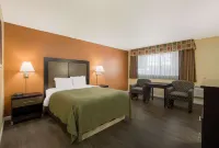 Quality Inn & Suites Medford Airport Hotels in Medford