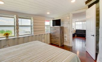 Lakefront Motley Cabin w/ Private Deck + Dock!
