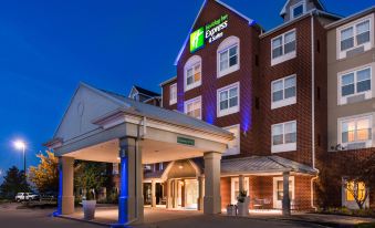Holiday Inn Express & Suites ST. Louis West-O'Fallon