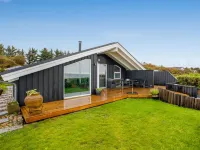 "Holmwith" - 50m from the Sea