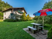 Alpenrose Apartment 1 فنادق في 